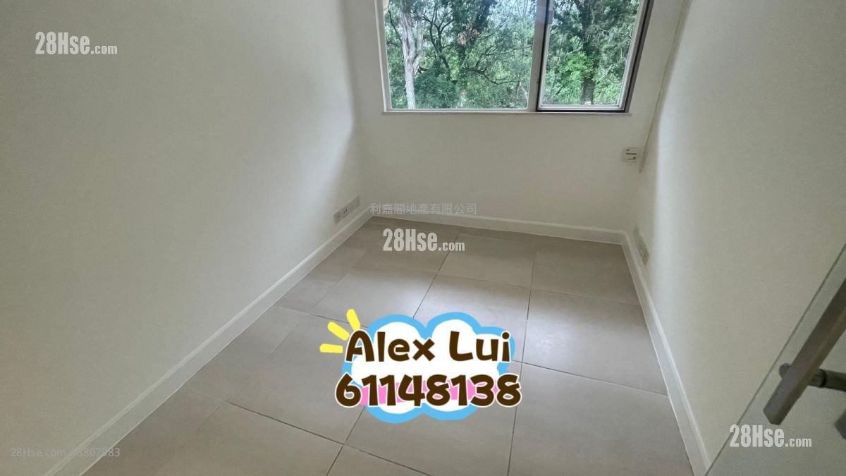 Fairview Park Sell 3 Bedrooms , 2 Bathrooms 1,035 ft²