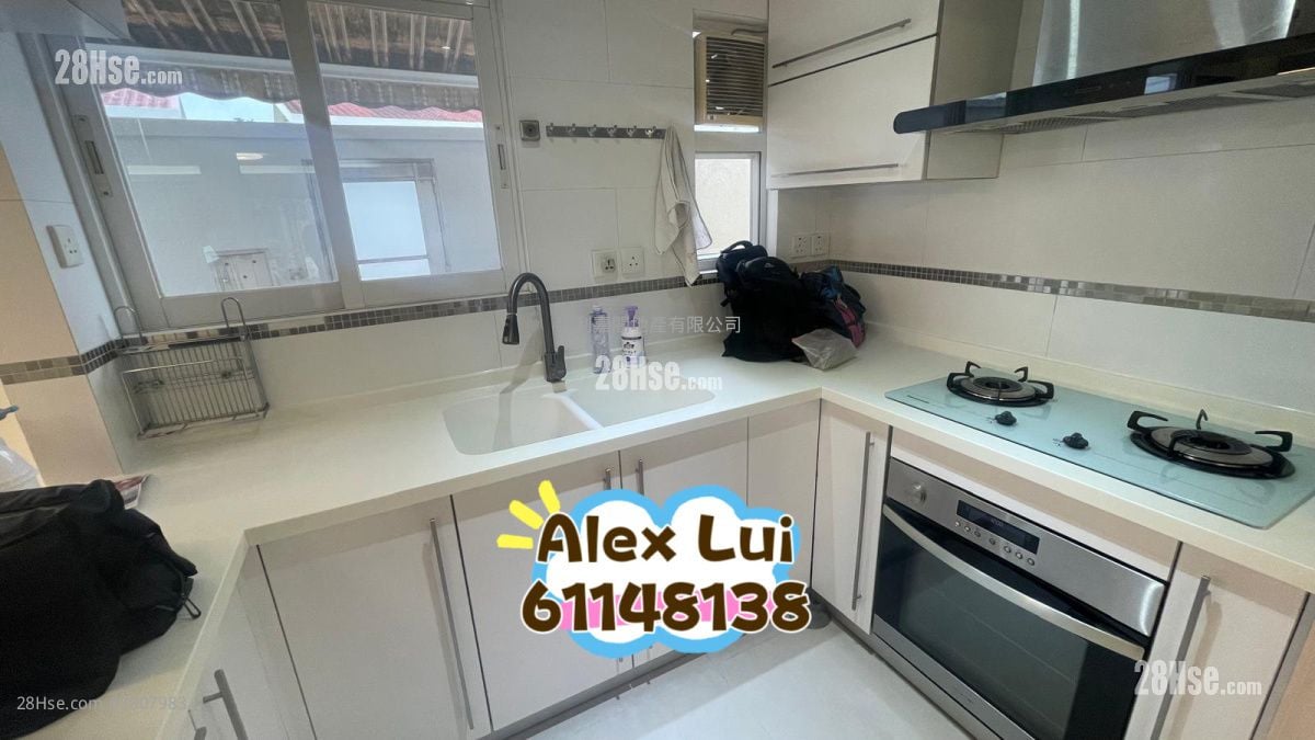 Fairview Park Sell 3 Bedrooms , 2 Bathrooms 1,035 ft²