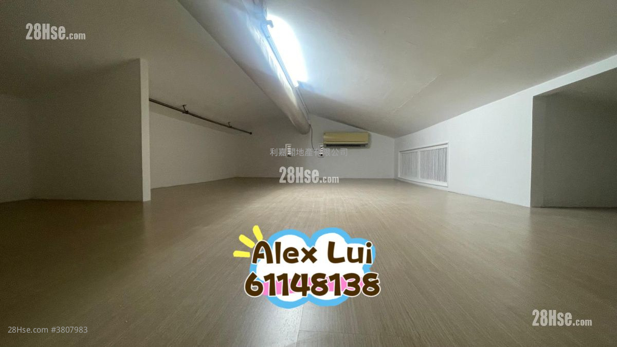 Fairview Park Sell 3 Bedrooms , 2 Bathrooms 1,035 ft²