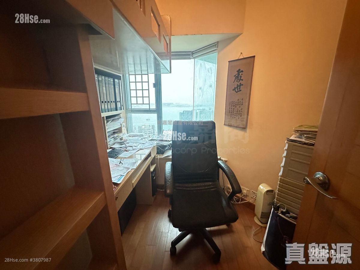 Coastal Skyline Sell 3 Bedrooms , 2 Bathrooms 771 ft²