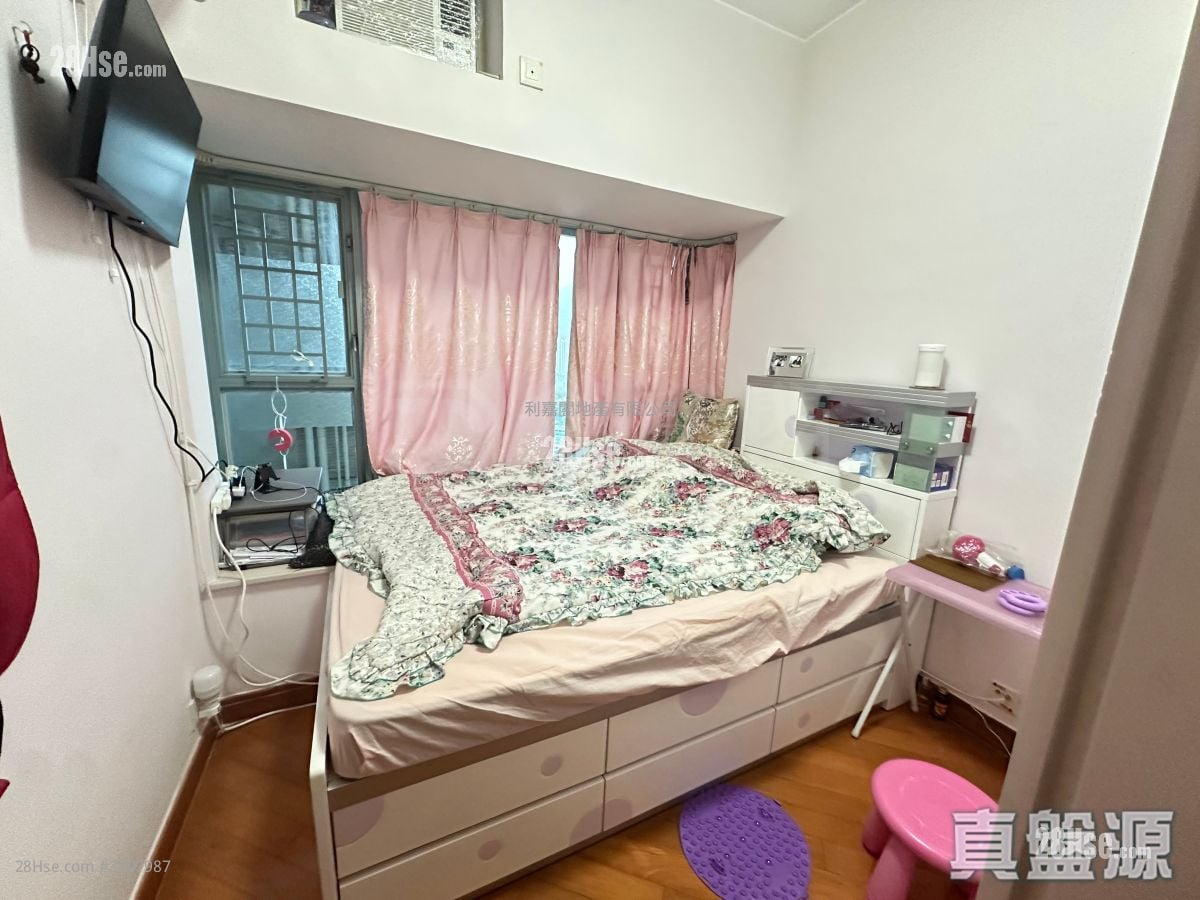 Coastal Skyline Sell 3 Bedrooms , 2 Bathrooms 771 ft²