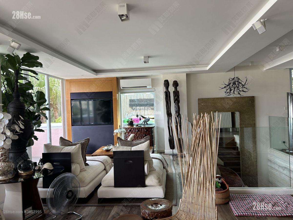 红山半岛 售盘 3 房 , 3 浴室 2,584 平方尺