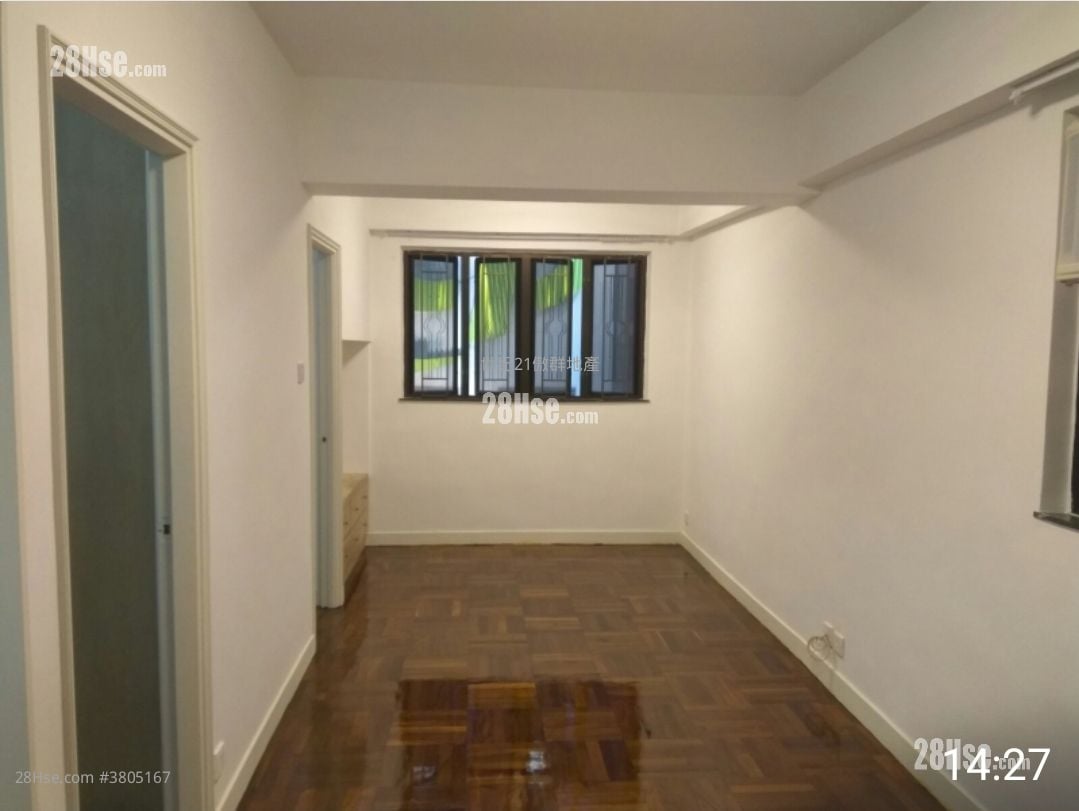 Apartment Sell 2 Bedrooms , 1 Bathroom 491 ft²