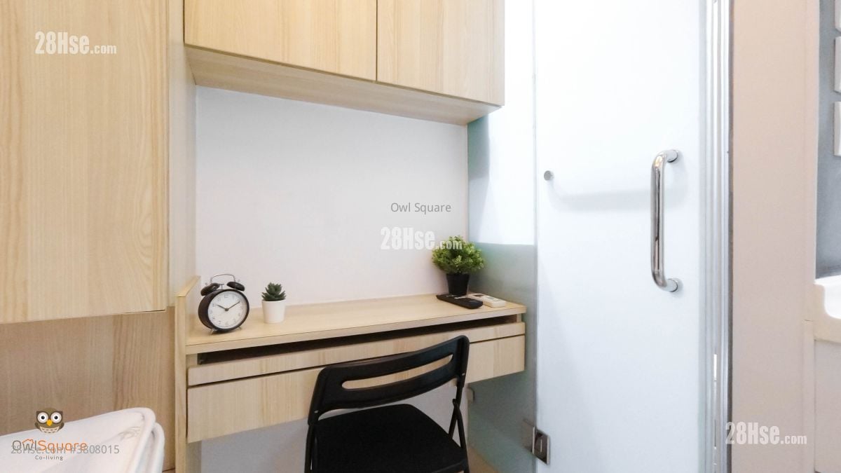 Unit C, 9/F, 32 Jardine's Bazaar, Causeway Bay Rental Studio , 1 Bathroom 140 ft²