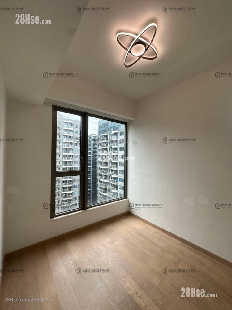 Solaria Rental 3 Bedrooms , 1 Bathroom 595 ft²