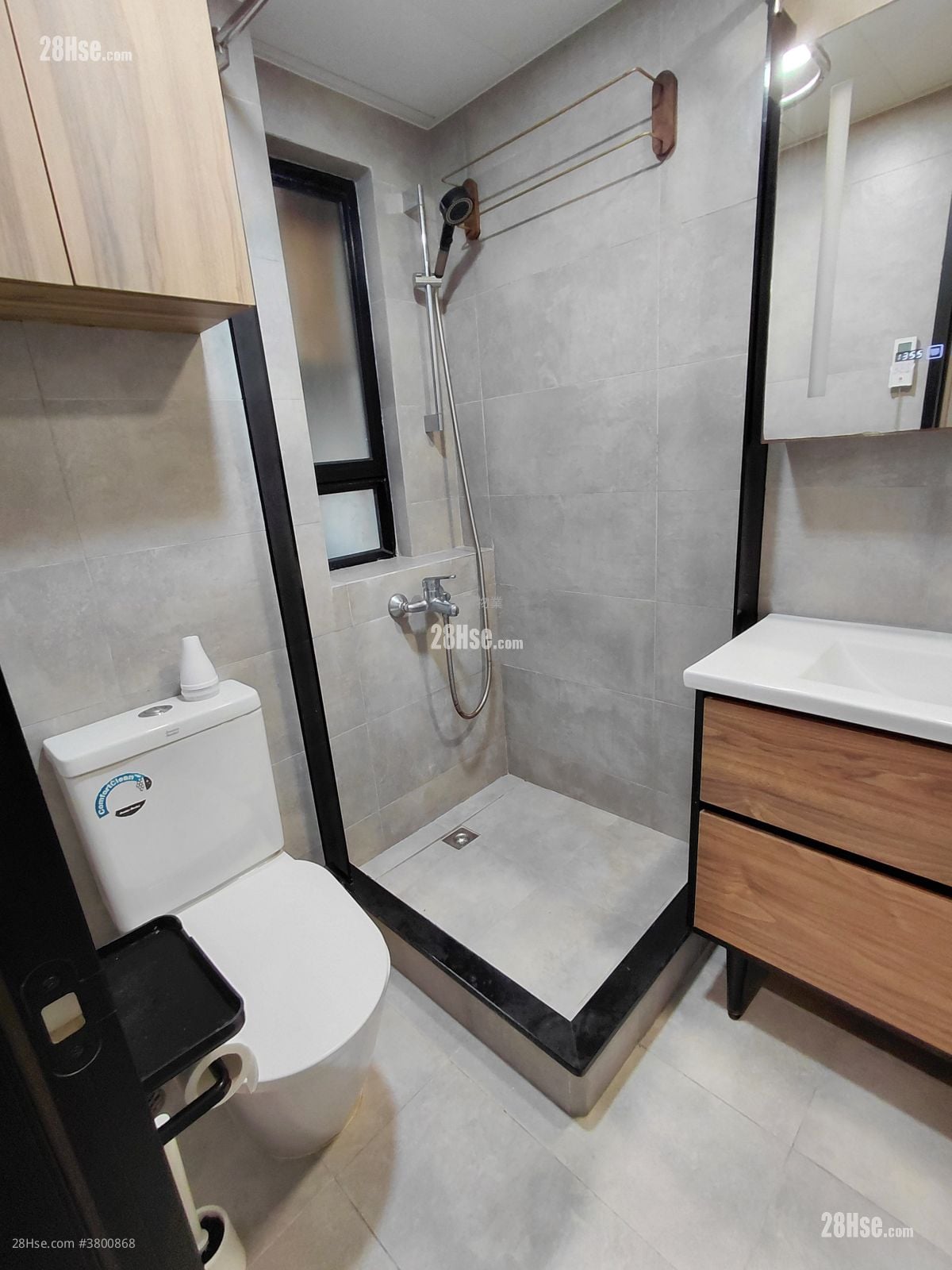 Choi Po Court Rental 2 Bedrooms , 1 Bathroom 338 ft²