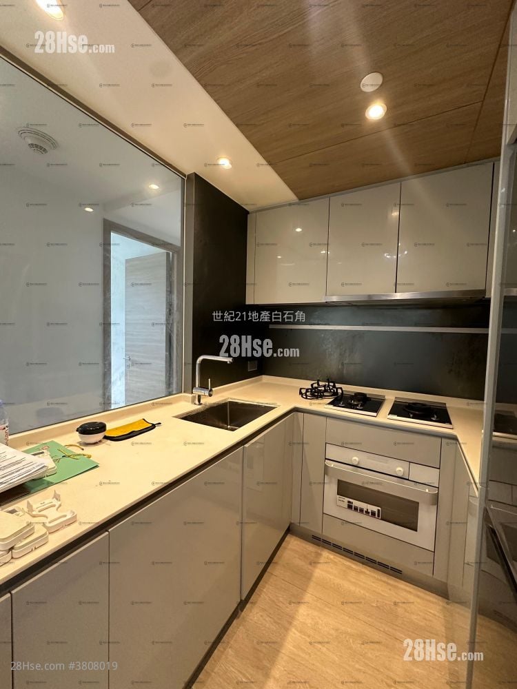 Solaria Rental 3 Bedrooms , 1 Bathroom 595 ft²