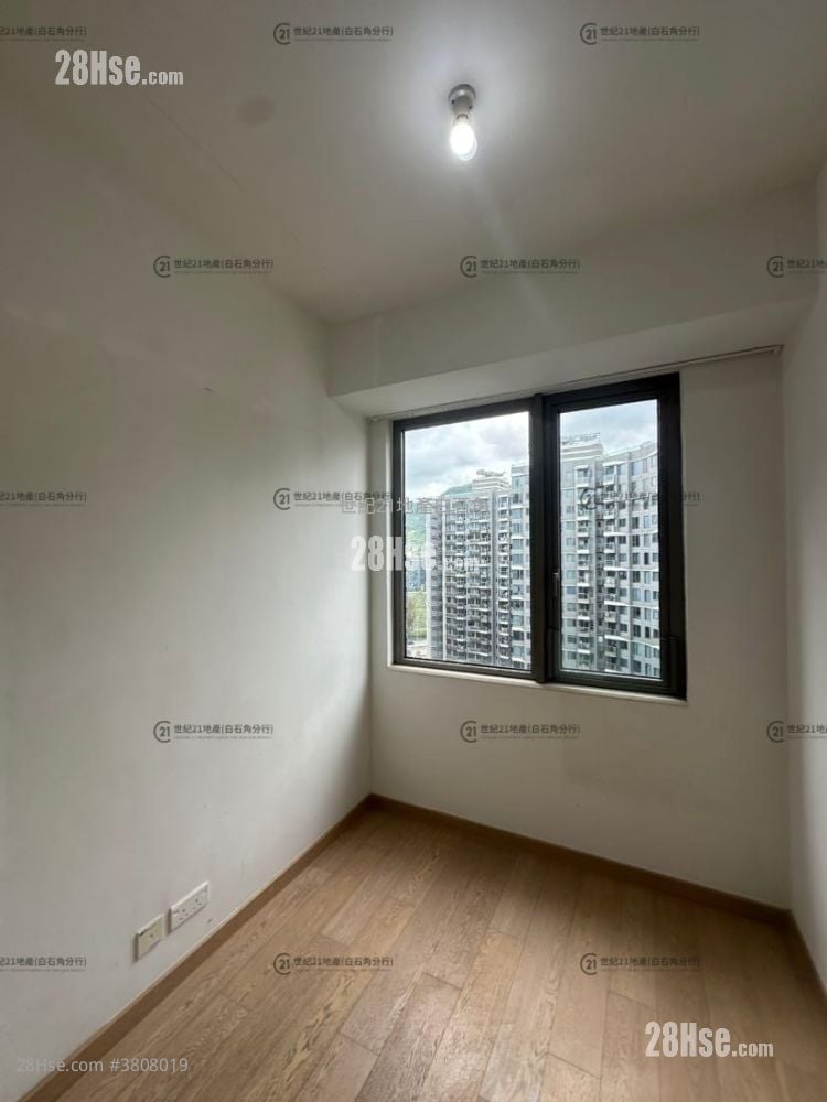 Solaria Rental 3 Bedrooms , 1 Bathroom 595 ft²