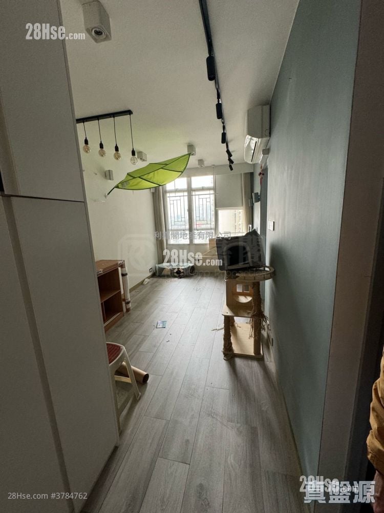 Ping Yan Court Rental 376 ft²