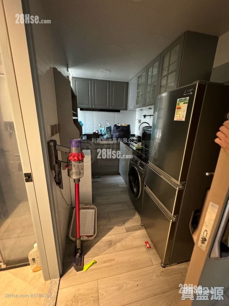 Ping Yan Court Rental 376 ft²