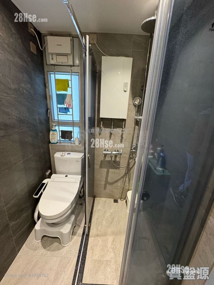 Ping Yan Court Rental 376 ft²