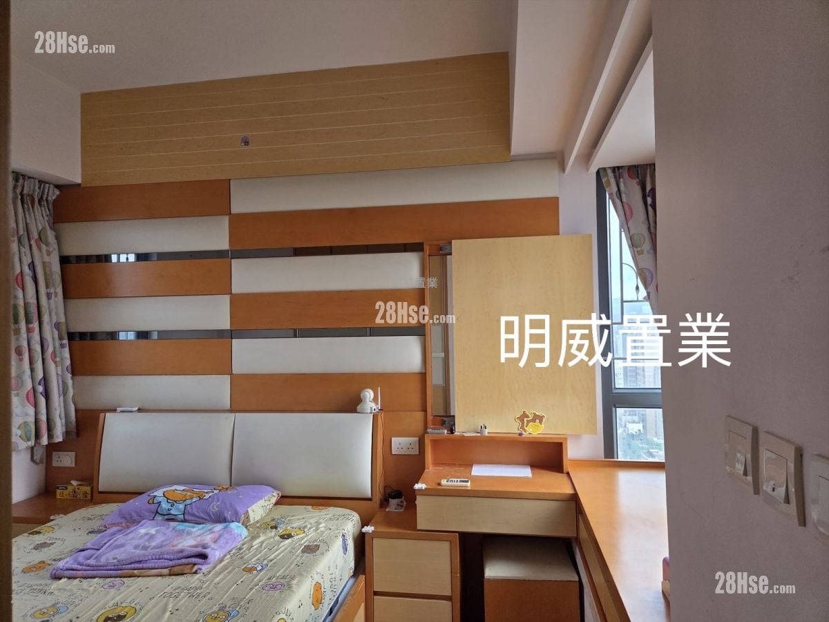 Cite 33 Sell 3 Bedrooms , 1 Bathroom 680 ft²