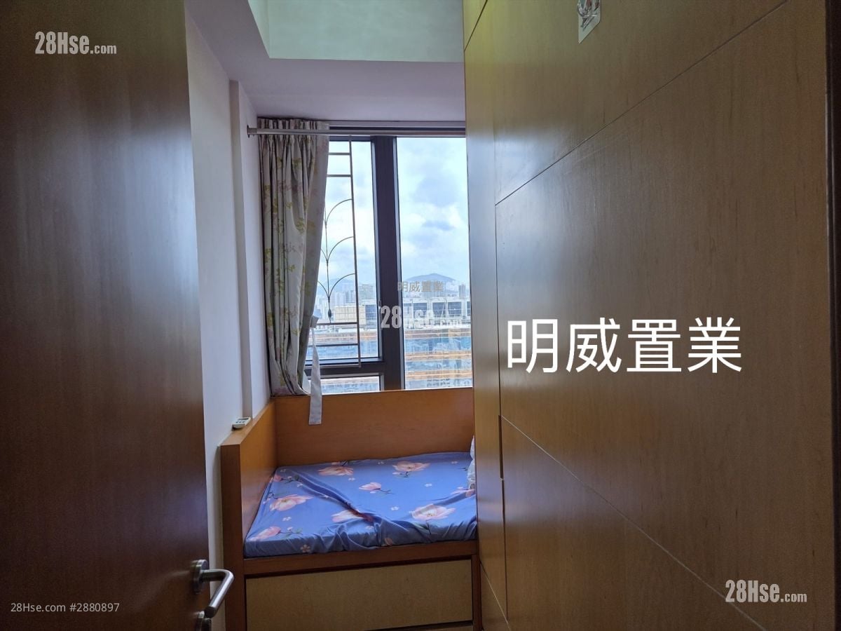 Cite 33 Sell 3 Bedrooms , 1 Bathroom 680 ft²