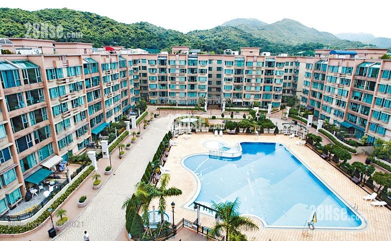 Parc Versailles Sell 1,085 ft²