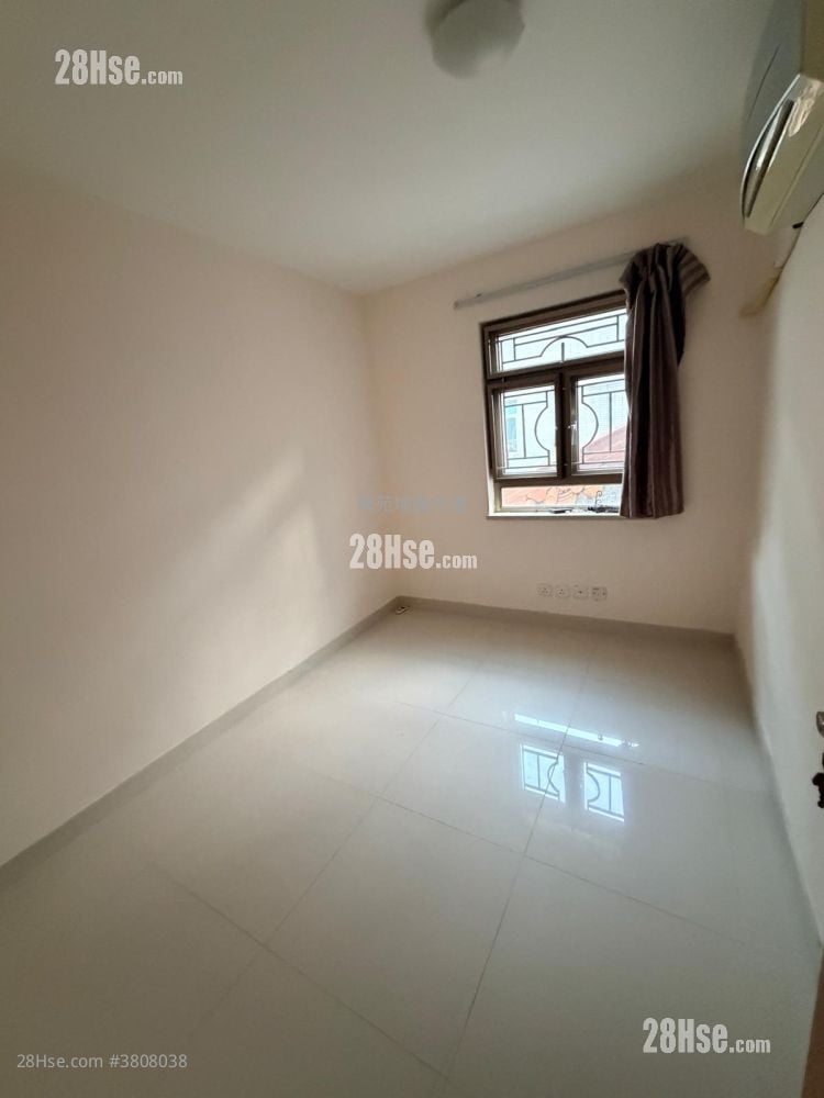 村屋 租盤 4 房 , 4 浴室 1,400 平方呎