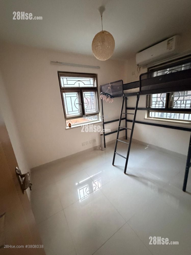 村屋 租盤 4 房 , 4 浴室 1,400 平方呎