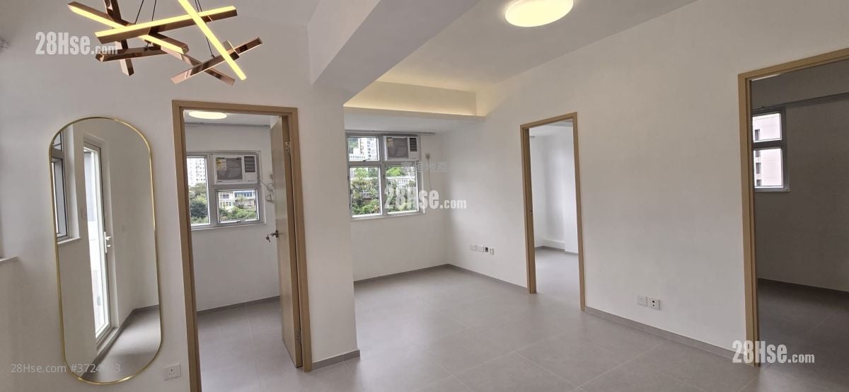 Wah To Building Sell 3 Bedrooms , 1 Bathroom