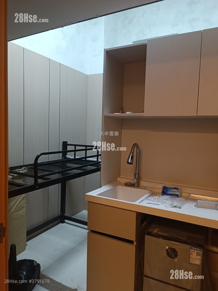 Apartment Rental Studio , 1 Bathroom 83,150 ft²