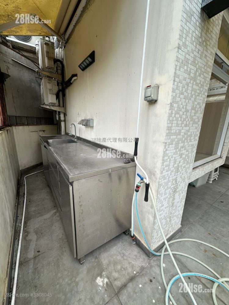 康辉大厦 售盘 2 房 , 1 浴室 210 平方尺