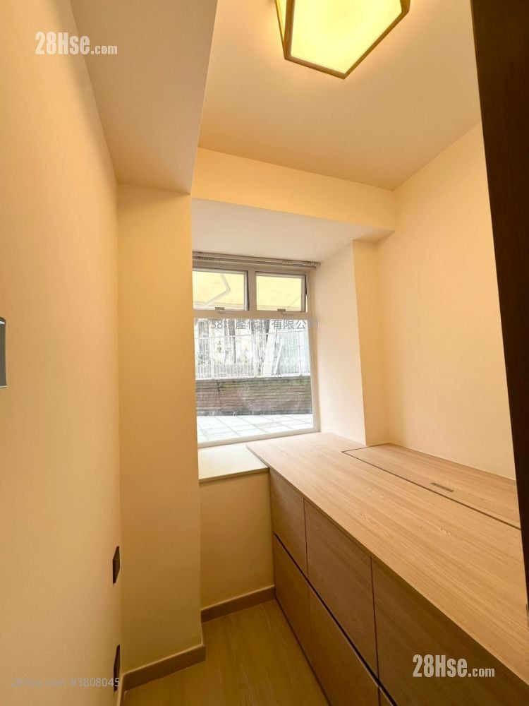 康辉大厦 售盘 2 房 , 1 浴室 210 平方尺