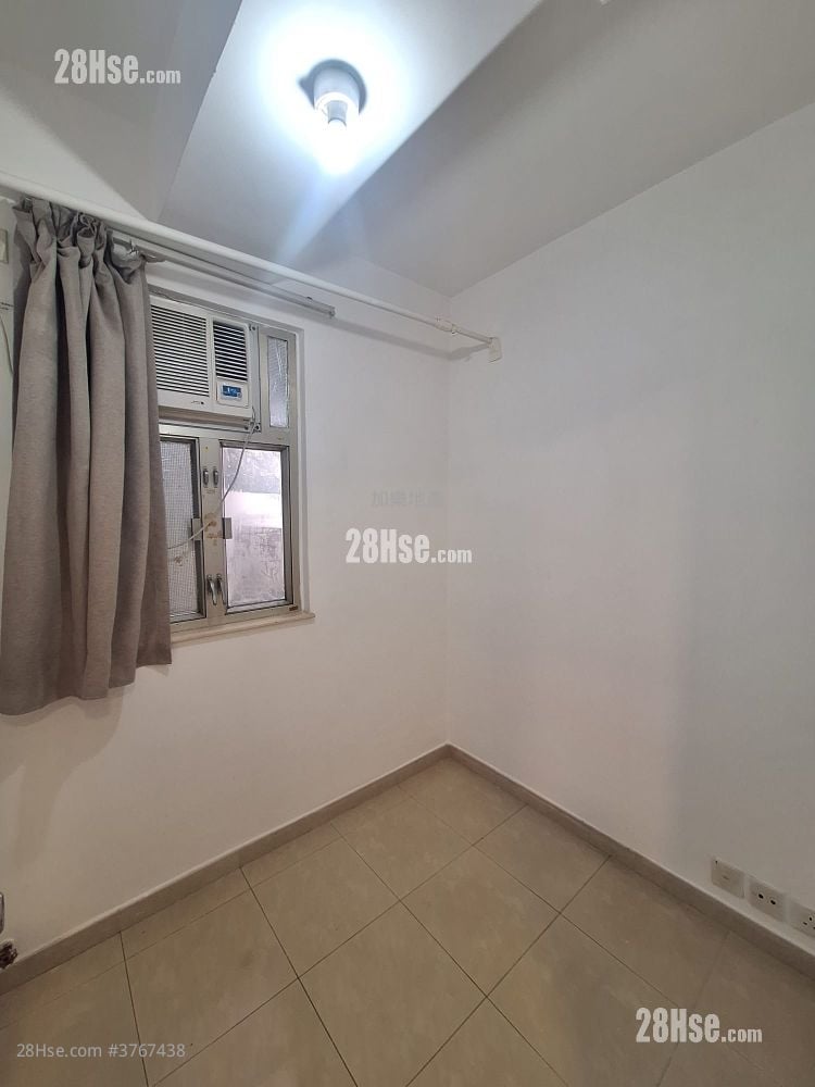 Hunghom Bay Centre Rental 4 Bedrooms , 2 Bathrooms 953 ft²