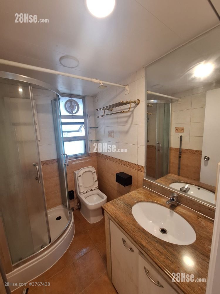 Hunghom Bay Centre Rental 4 Bedrooms , 2 Bathrooms 953 ft²