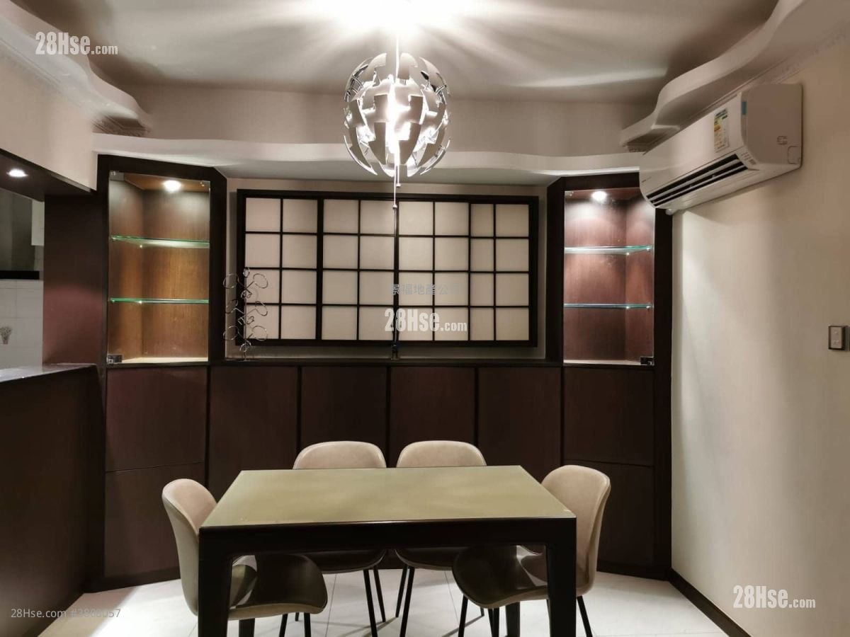 華景山莊 售盤 3 房 , 2 浴室 783 平方呎