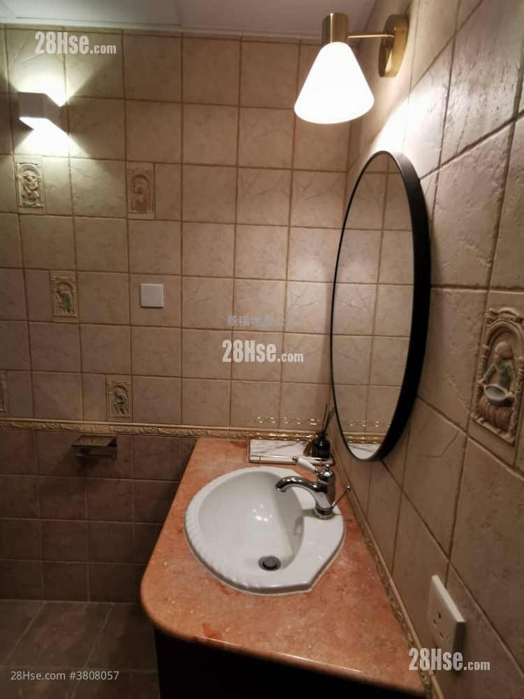 華景山莊 售盤 3 房 , 2 浴室 783 平方呎