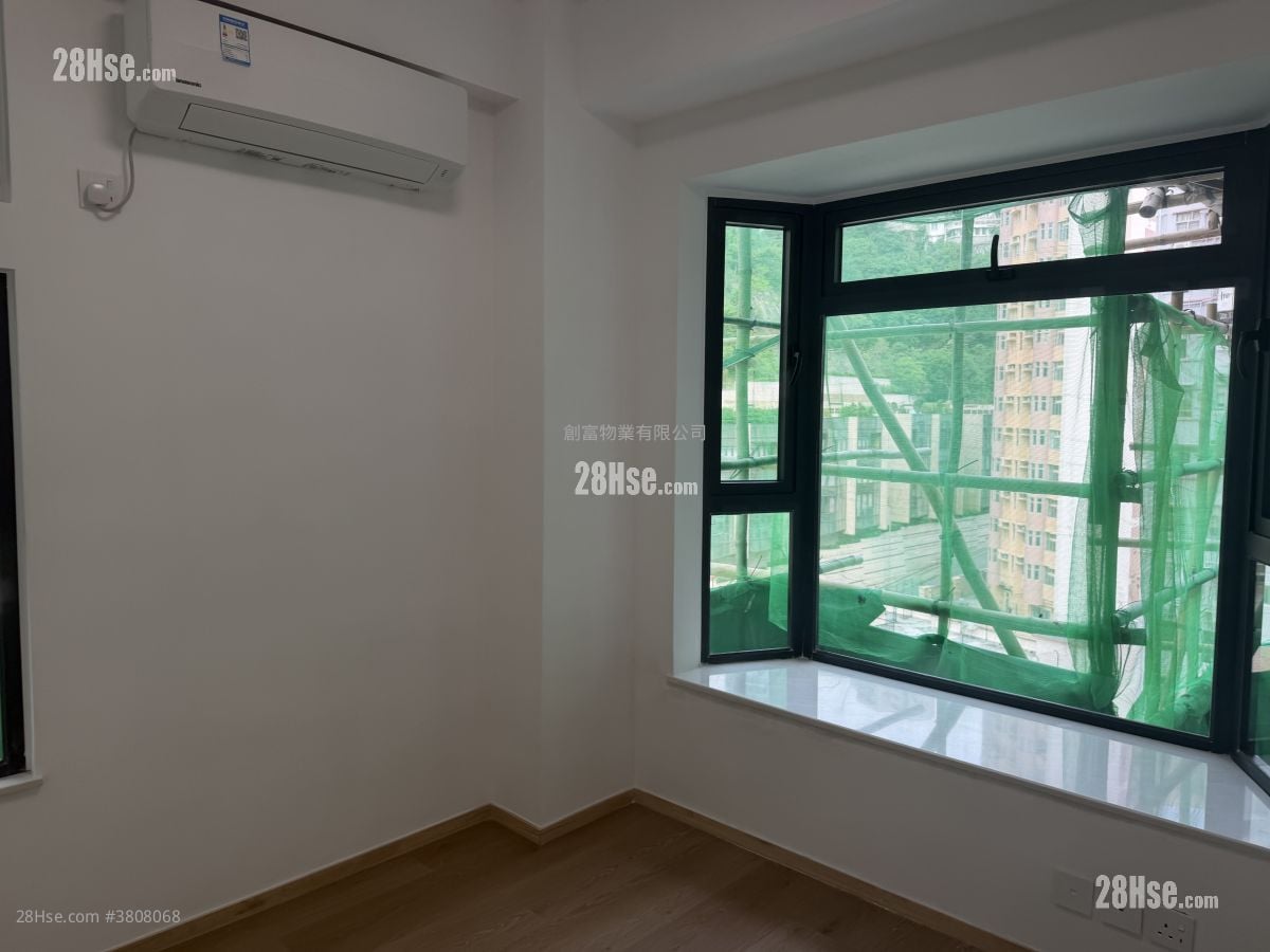 日月大廈 租盤 985 平方呎