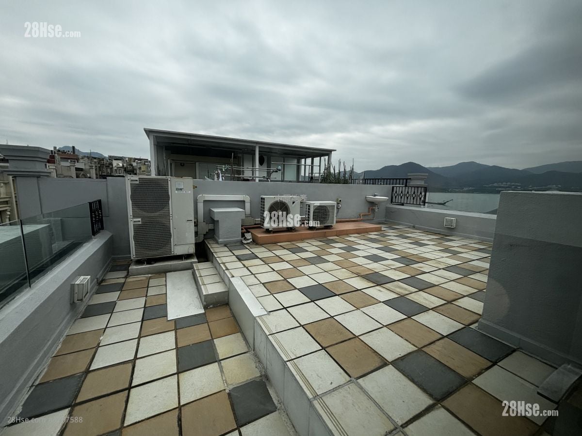 比华利山别墅 租盘 5+ 房 , 2 浴室 1,902 平方尺