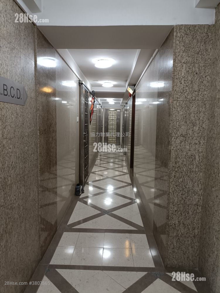 华丽广场 售盘 2 房 , 1 浴室 377 平方尺