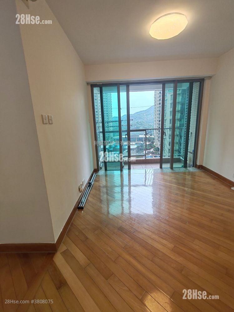 君傲湾 售盘 3 房 , 1 浴室 618 平方尺