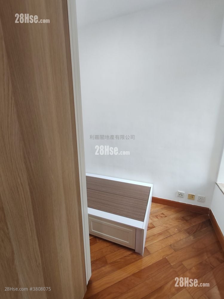 君傲湾 售盘 3 房 , 1 浴室 618 平方尺