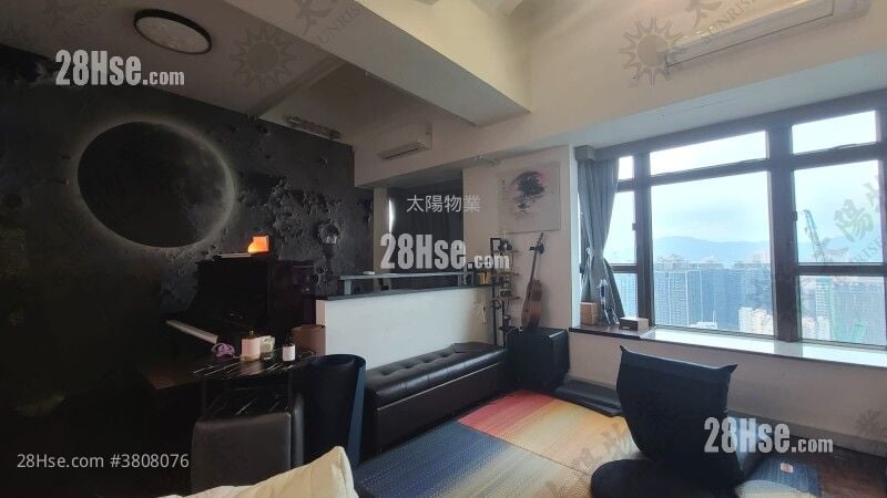 Royal Peninsula Sell 492 ft²