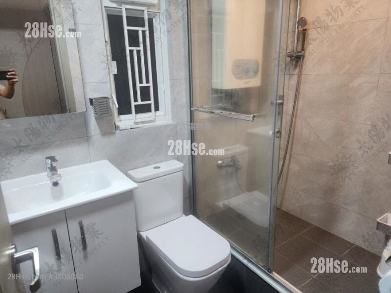 Whampoa Garden Sell 3 Bedrooms 639 ft²