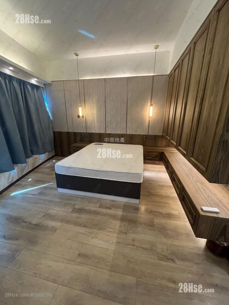 Providence Peak Sell 4 Bedrooms 1,468 ft²