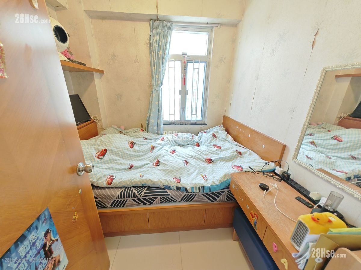 Richland Gardens Sell 2 Bedrooms , 1 Bathroom 407 ft²