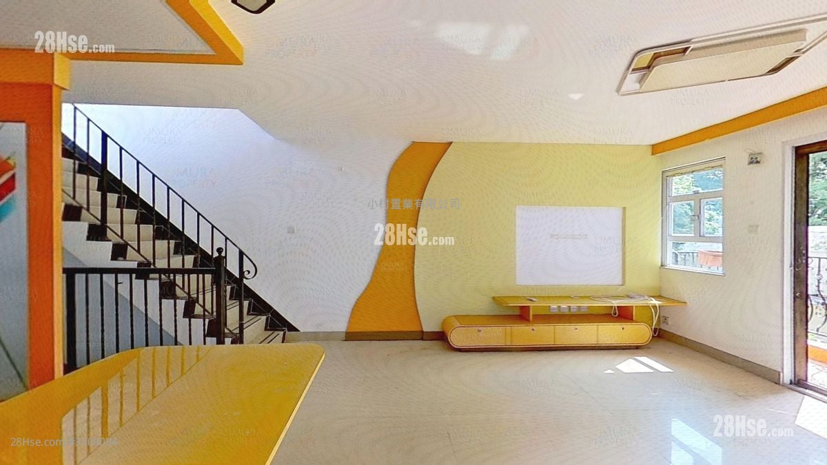 廳: 元崗村 售盤 2 房 , 1 浴室 530 平方呎