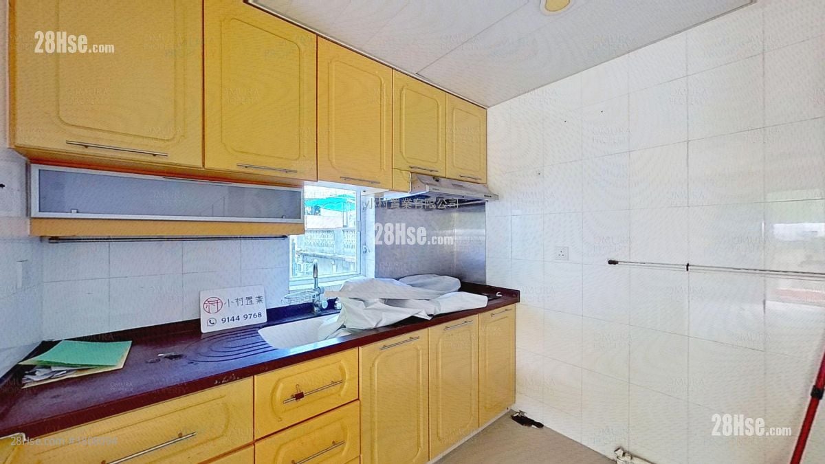 廚房: 元崗村 售盤 2 房 , 1 浴室 530 平方呎