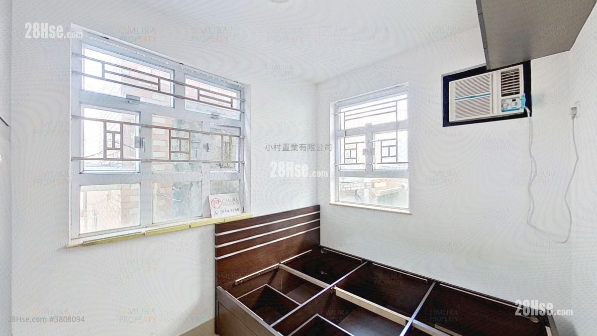 主人房: 元崗村 售盤 2 房 , 1 浴室 530 平方呎