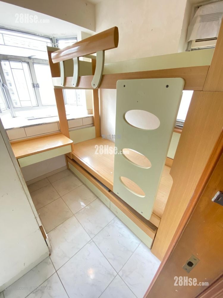 华明中心 售盘 2 房 , 1 浴室 299 平方尺