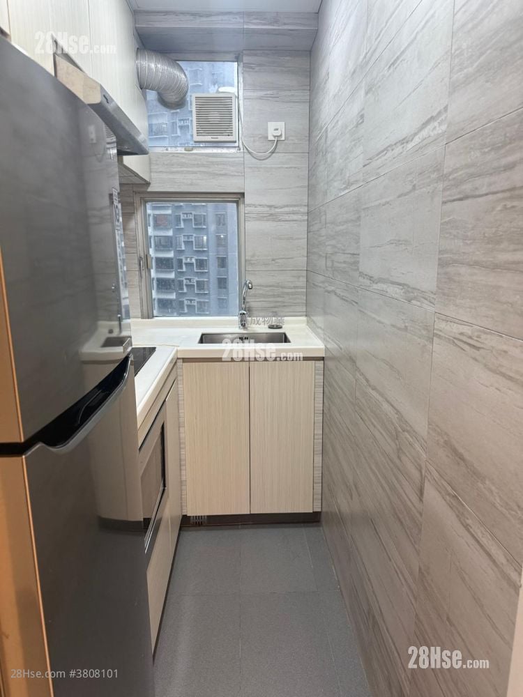 Elegant Garden Sell 2 Bedrooms , 1 Bathroom 369 ft²