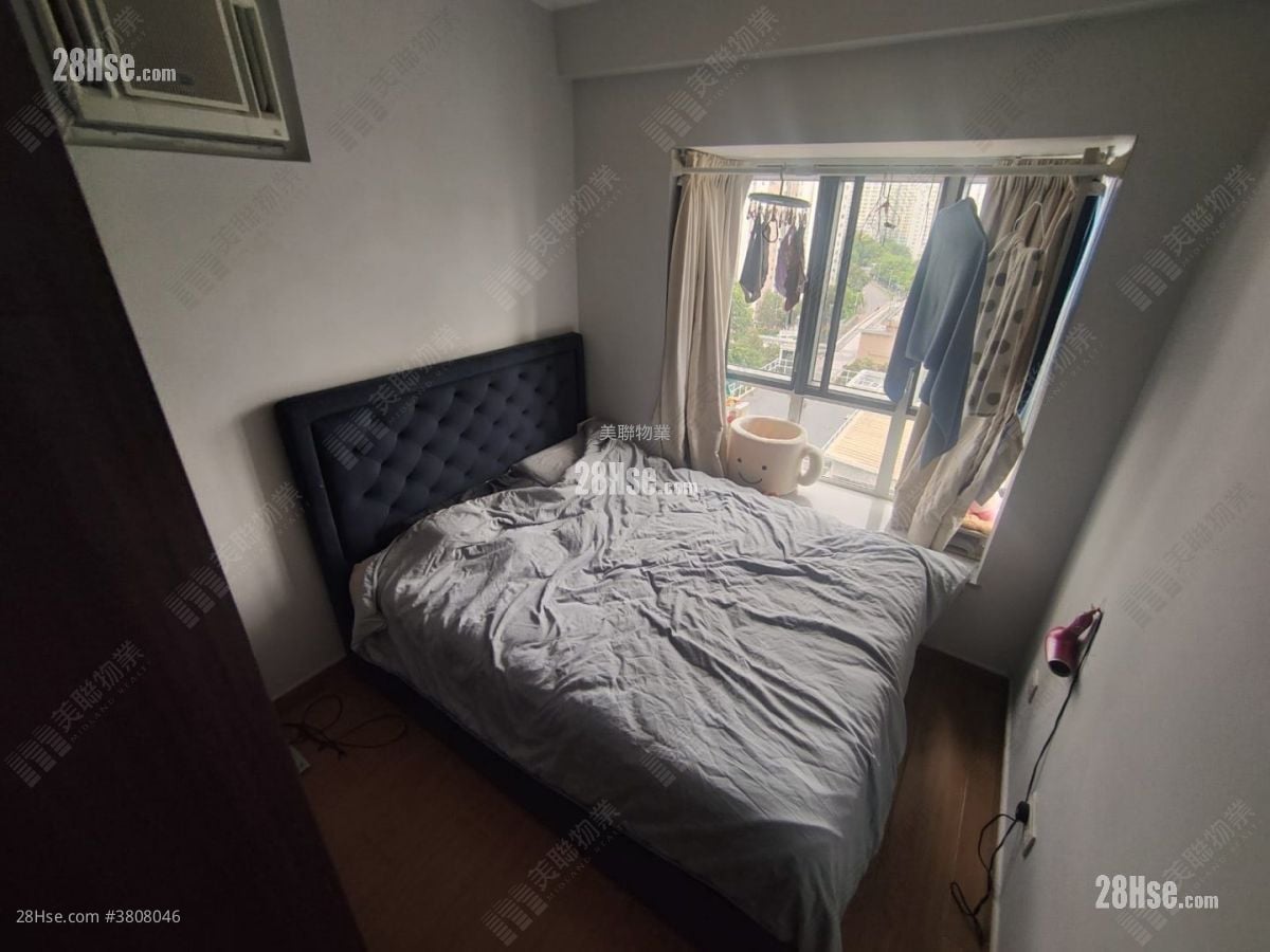 Metropolis Plaza Sell 2 Bedrooms , 1 Bathroom 411 ft²