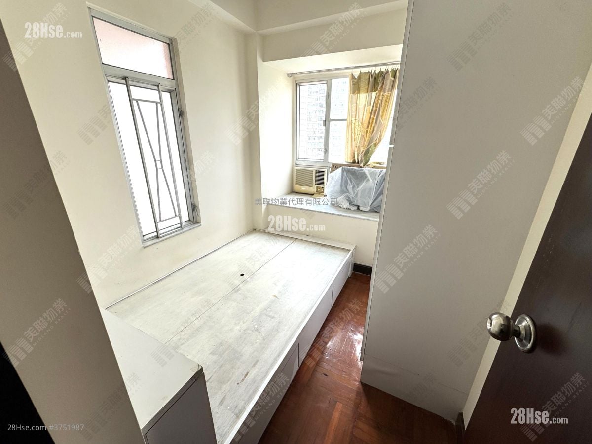 Shatinpark Sell 2 Bedrooms , 1 Bathroom 269 ft²