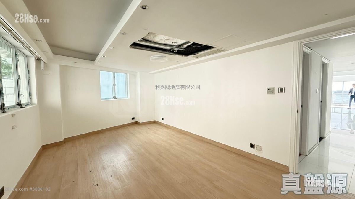 赵苑 售盘 3 房 , 2 浴室 2,033 平方尺