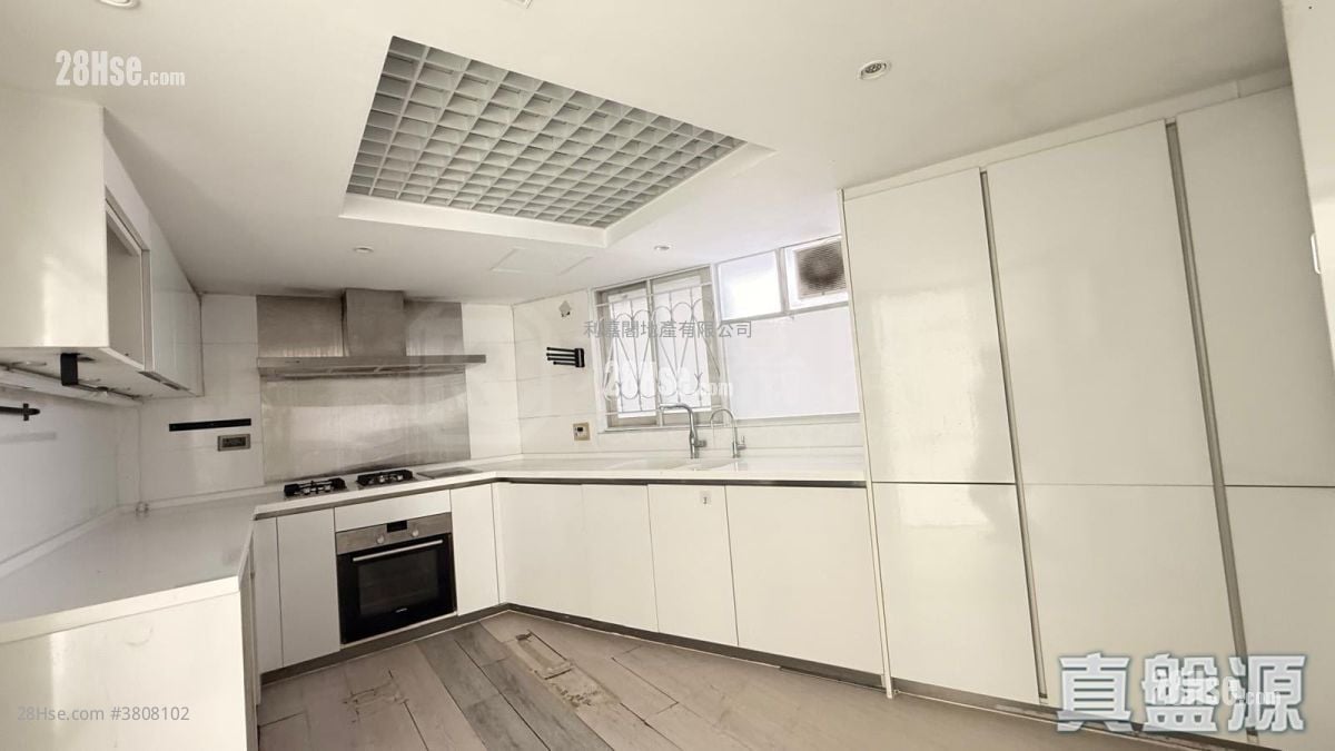 赵苑 售盘 3 房 , 2 浴室 2,033 平方尺