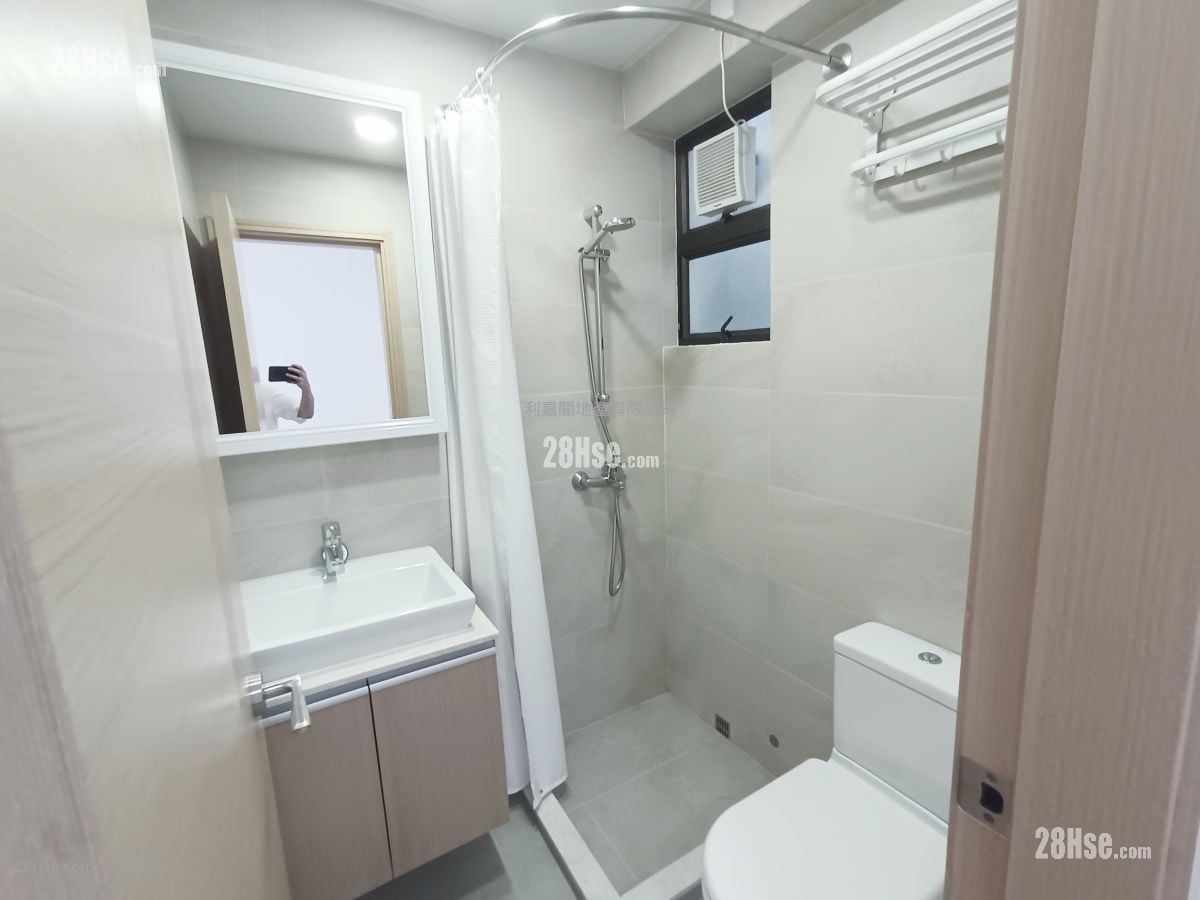 又一居 租盘 3 房 , 2 浴室 568 平方尺