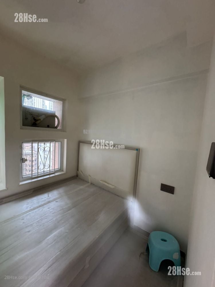 恒威阁 租盘 2 房 , 1 浴室 299 平方尺