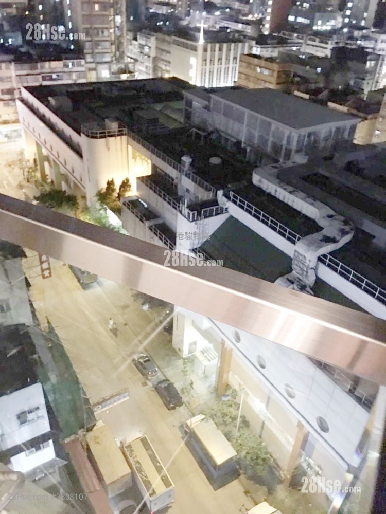 Billionnaire Avant Rental 3 Bedrooms , 2 Bathrooms 628 ft²