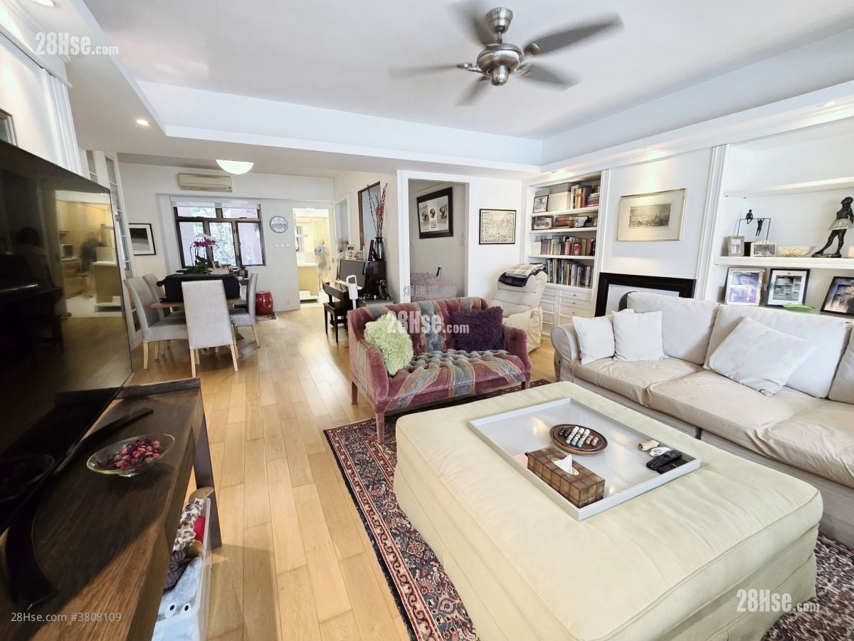 Belmont Court Sell 3 Bedrooms , 3 Bathrooms 1,695 ft²